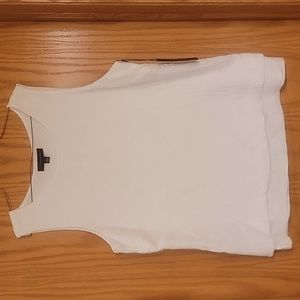 White sleeveless blouse